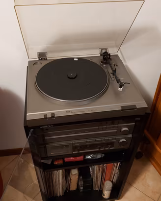 impianto hi fi akai completo di mobiletto