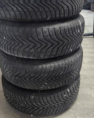 Vredestein 4 ruote + gomme invernali ottimi