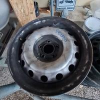 Cerchi in ferro fiat peugeot citroen.