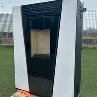 stufa salvaspazio pellet 8 kw