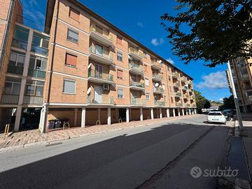 Via de Gasperi - 110mq con cantina e posto auto