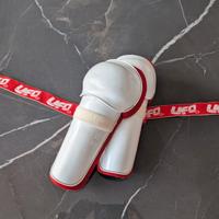 Ginocchiere e parastinchi Ufo