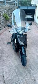 Kymco People 200i