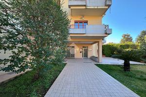 4 LOCALI A CASTELLALTO