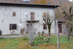 CASA SEMINDIPENDENTE A VILLA MINOZZO