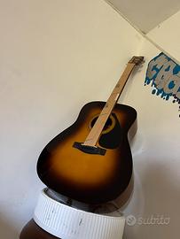 Chitarra Yamaha