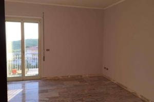 Appartamento di 154 m² con più di 5 locali e box a