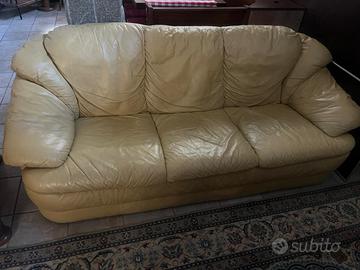 Divano usato ma in buono stato