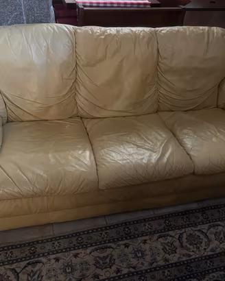 Divano usato ma in buono stato