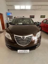 Lancia Ypsilon 1.2 69 CV 5 porte S&S Silver