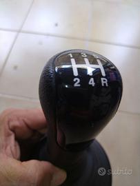 pomello e cuffia Ford fiesta dal 2004 in poi