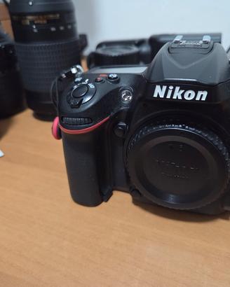 nikon D7200 con obbiettivi e accessori