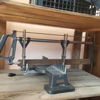 sega da legno e battiscopa