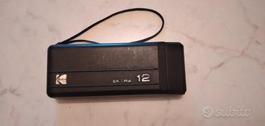 macchina fotografica vintage Kodak extra 12