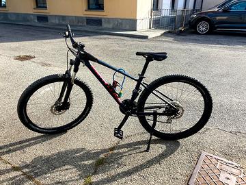 Mountain bike MTB Specialized 27.5 freni a disco