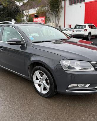 VOLKSWAGEN - Passat Variant - Passat Var.1.4 TSI 1