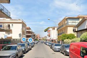 Ladispoli soleggiato bilocale arredato