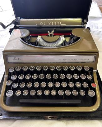 Macchina da scrivere Olivetti Studio