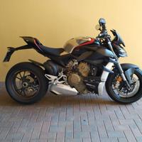 DUCATI STREETFIGHTER V4