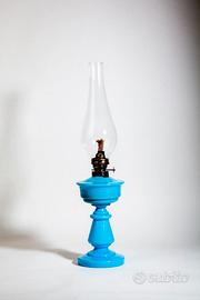 lampada a petrolio vintage in vetro opalino color