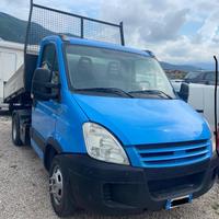 IVECO Daily 35 cassone ribaltabile trilaterale