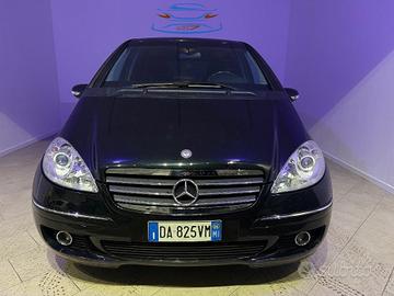 MERCEDES-BENZ A 170 Avantgarde