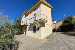 CASA INDIPENDENTE A SAN DONATO VAL DI COMINO