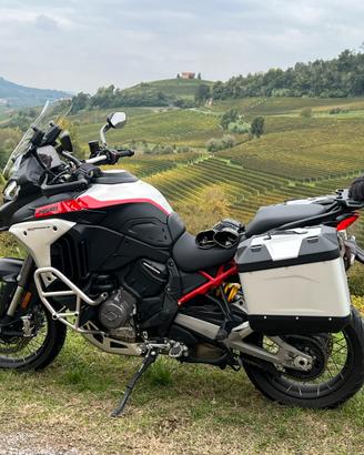 Ducati Multistrada V4 Rally Travel & Radar