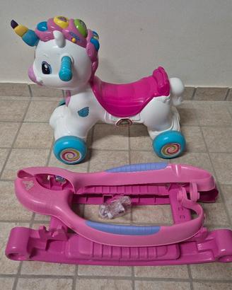 Nuvola dolce unicorno cavalcabile