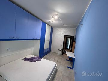 Camera bagno privato e letto matrimioniale