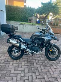 .Benelli trk 502 x