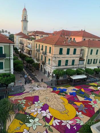 4 LOCALI A DIANO MARINA