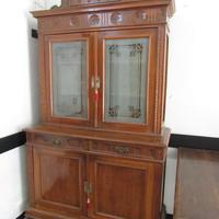 CREDENZA CON VETRINETTA in Massello Noce Nazionale