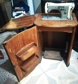 macchina da cucire necchi