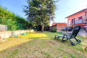 VILLAFRANCA - AMPIA CASA INDIPENDENTE CON GIARDINO