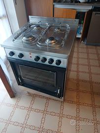 Forno elettrico più piano cottura