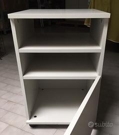 Mobiletto porta computer