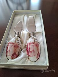 Set, tovaglioli, formaggi e cavatappi