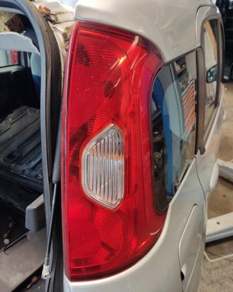Fanale posteriore destro FIAT PANDA del 2012