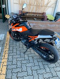 Ktm duke 125 abs TRATTABILE