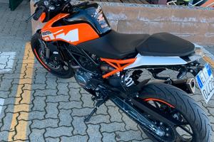 Ktm duke 125 abs TRATTABILE