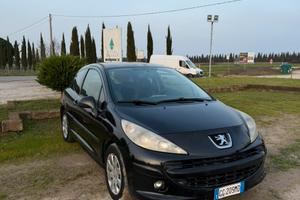 Peugeot 2007 neopatentati