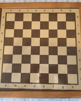 Scacchiera + Tris vintage legno 45 cm X 45 cm