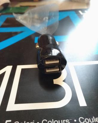 Caricatore alimentatore cellulare auto 2x USB