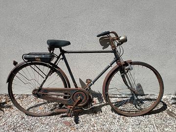 bicicletta d'epoca a motore bianchi