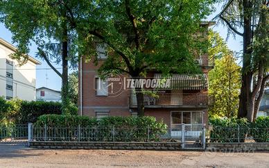 MERAVIGLIOSO APPARTAMENTO IN VILLA BIFAMILIARE!
