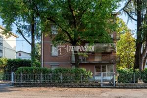 MERAVIGLIOSO APPARTAMENTO IN VILLA BIFAMILIARE!