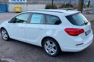 OPEL Astra - 2014 AUTOCARRO