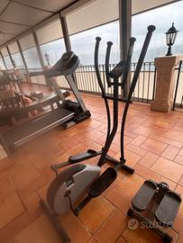 4 attrezzi da palestra