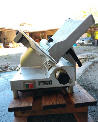 Affettatrice professionale OMEGA BF 350 A 